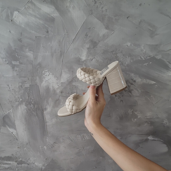 Dolce Vita Shoes - Dolce Vita Sandals, Size 7.